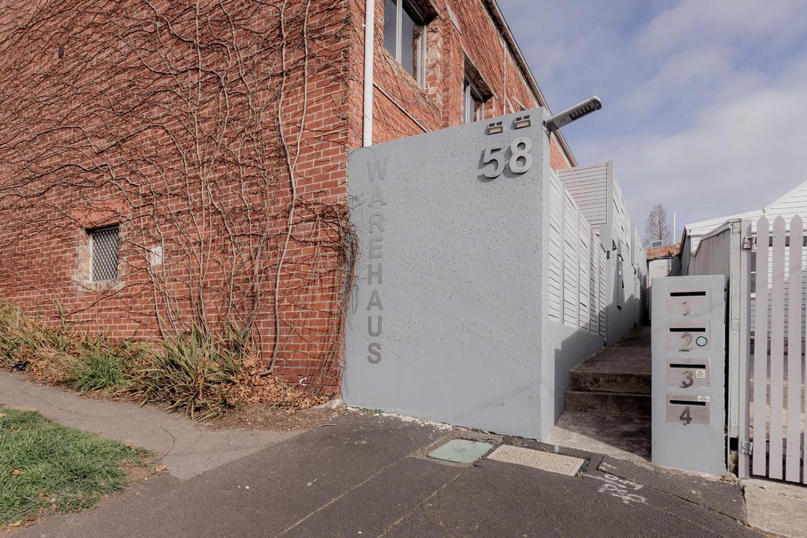Boutique Warehouse Living In West Hobart Daire Dış mekan fotoğraf