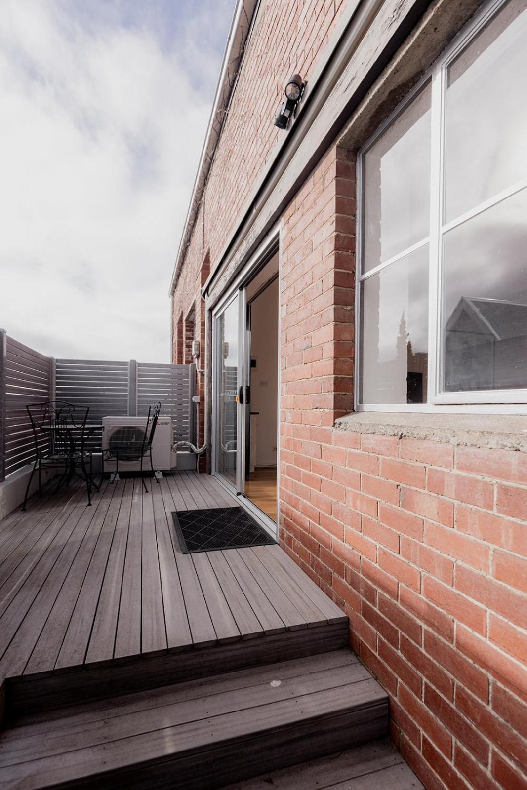 Boutique Warehouse Living In West Hobart Daire Dış mekan fotoğraf