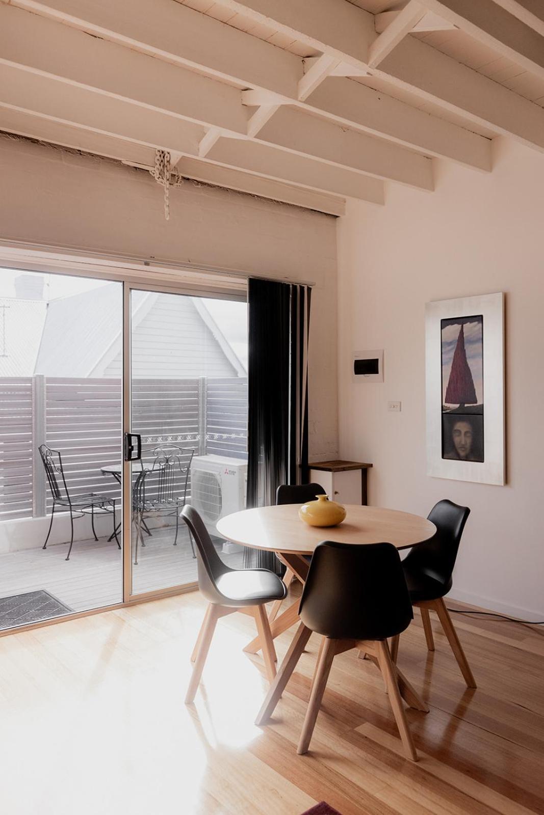 Boutique Warehouse Living In West Hobart Daire Dış mekan fotoğraf